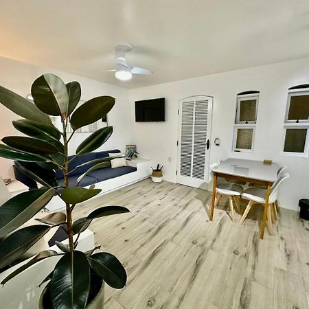 Apartamento Estilo Chale Com Piscina Убатуба Екстериор снимка